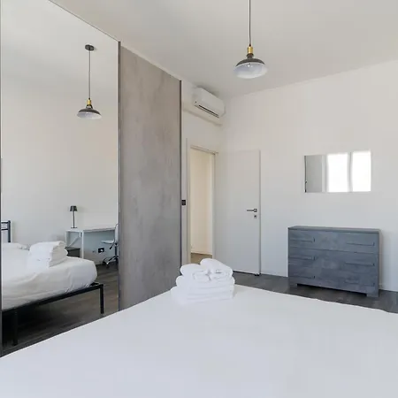 Guesthost - Comfy White Apartment Milan